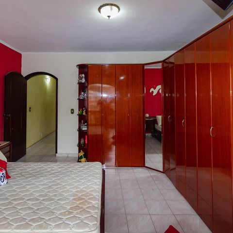 Casa para alugar com 180m², 4 quartos e 2 vagasQuarto 1