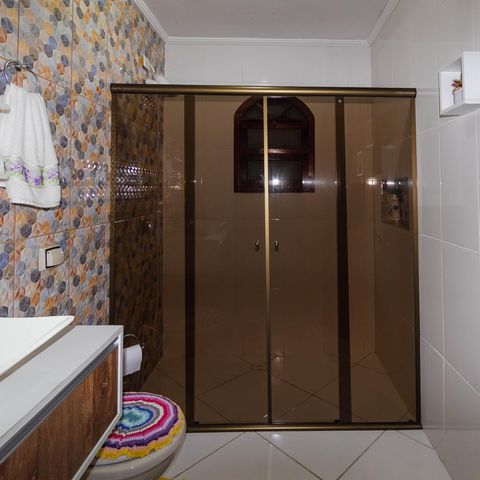Casa para alugar com 180m², 4 quartos e 2 vagasBanheiro 1