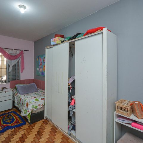 Casa à venda com 220m², 4 quartos e 2 vagas