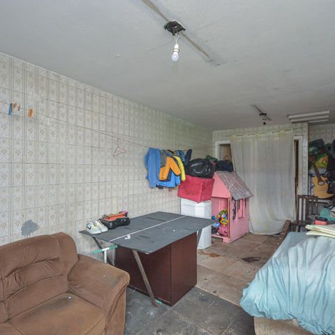 Casa à venda com 220m², 4 quartos e 2 vagas Casa à venda com 220m², 4 quartos e 2 vagasÁrea de Serviço