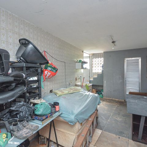 Casa à venda com 220m², 4 quartos e 2 vagas Casa à venda com 220m², 4 quartos e 2 vagasÁrea de Serviço