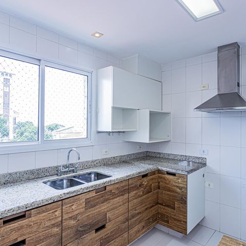 Apartamento à venda com 131m², 2 quartos e 4 vagasCozinha