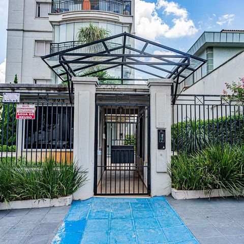 Apartamento à venda com 131m², 2 quartos e 4 vagasFachada