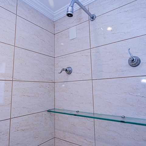 Apartamento à venda com 131m², 2 quartos e 4 vagasBanheiro suite 2
