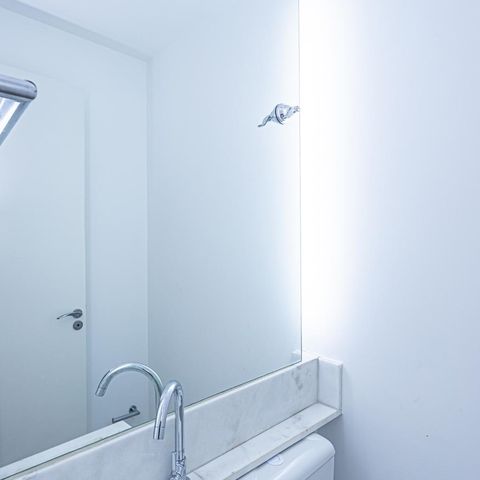 Apartamento à venda com 131m², 2 quartos e 4 vagasLavabo