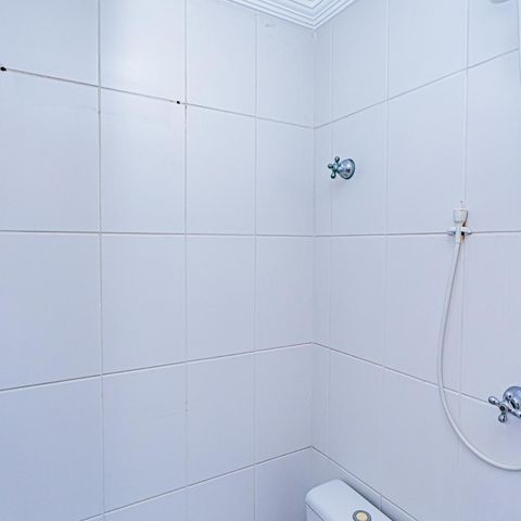 Apartamento à venda com 131m², 2 quartos e 4 vagasBanheiro de serviço