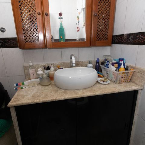 Casa para alugar com 160m², 3 quartos e 2 vagasBanheiro Social