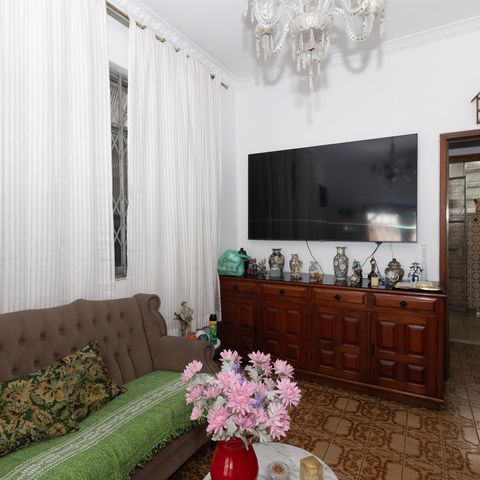 Casa para alugar com 160m², 3 quartos e 2 vagasSala