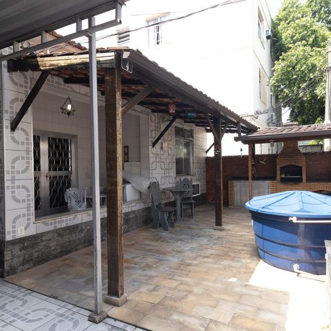 Casa para alugar com 160m², 3 quartos e 2 vagasQuintal