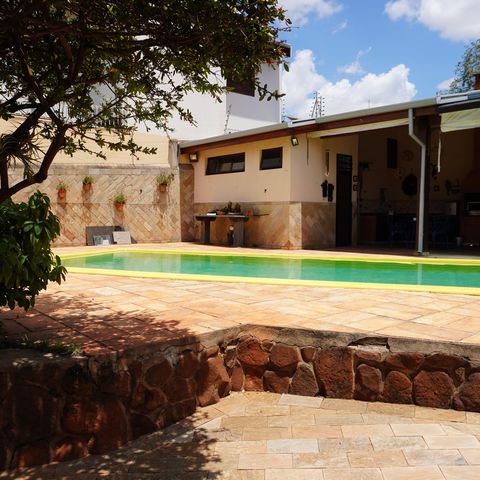 Casa para alugar com 1000m², 4 quartos e 3 vagasÁrea comum
