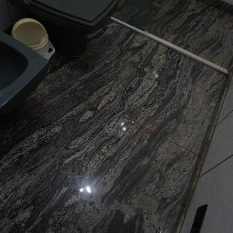 Casa para alugar com 1000m², 4 quartos e 3 vagasBanheiro da Suíte 4