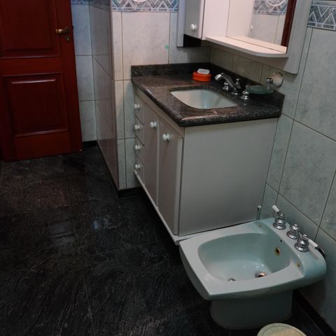 Casa para alugar com 1000m², 4 quartos e 3 vagasBanheiro da Suíte 2