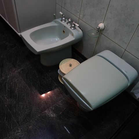 Casa para alugar com 1000m², 4 quartos e 3 vagasBanheiro da Suíte 2