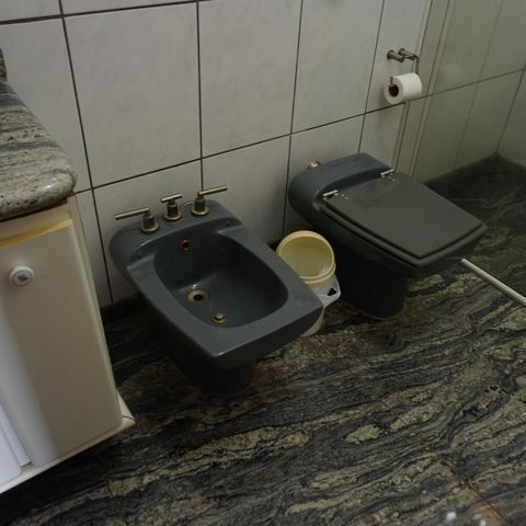 Casa para alugar com 1000m², 4 quartos e 3 vagasBanheiro da Suíte 4