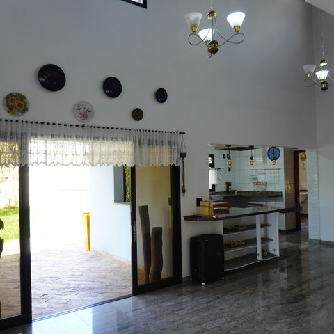 Casa para alugar com 1000m², 4 quartos e 3 vagasSala 1