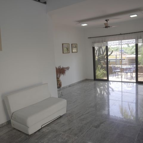 Casa para alugar com 1000m², 4 quartos e 3 vagasSala 1
