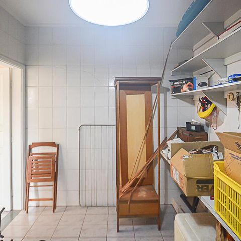 Casa à venda com 260m², 3 quartos e 2 vagas Casa à venda com 260m², 3 quartos e 2 vagasQuarto de Serviço