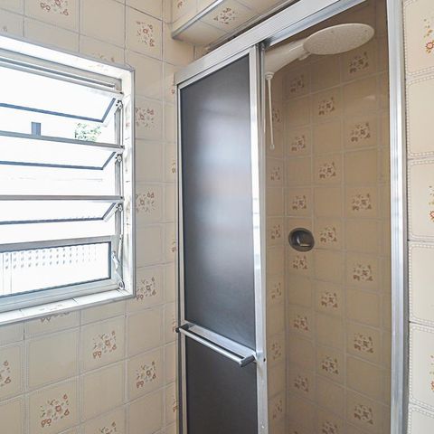 Casa à venda com 260m², 3 quartos e 2 vagas Casa à venda com 260m², 3 quartos e 2 vagasBanheiro da Suíte
