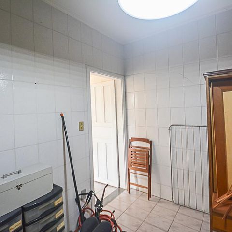 Casa à venda com 260m², 3 quartos e 2 vagas Casa à venda com 260m², 3 quartos e 2 vagasQuarto de Serviço