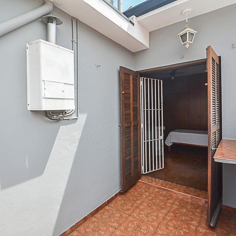 Casa à venda com 260m², 3 quartos e 2 vagas Casa à venda com 260m², 3 quartos e 2 vagasSacada do Quarto Suíte