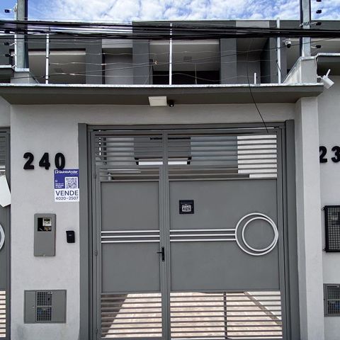 Casa à venda com 144m², 3 quartos e 1 vaga Casa à venda com 144m², 3 quartos e 1 vagaFachada +Placa