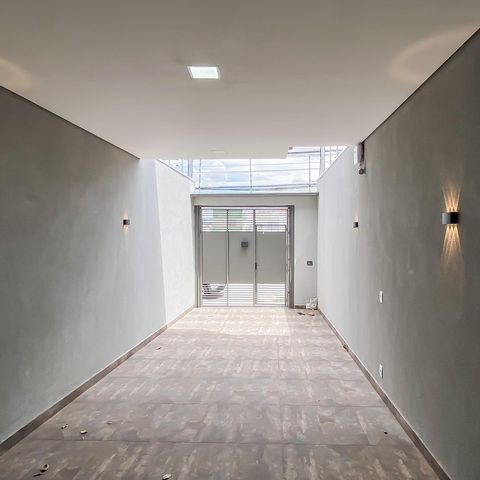 Casa à venda com 144m², 3 quartos e 1 vaga Casa à venda com 144m², 3 quartos e 1 vagaGaragem