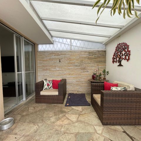Casa de condomínio à venda com 80m², 2 quartos e 2 vagas Casa de condomínio à venda com 80m², 2 quartos e 2 vagasGarden