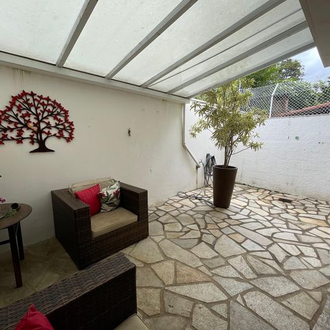 Casa de condomínio à venda com 80m², 2 quartos e 2 vagas Casa de condomínio à venda com 80m², 2 quartos e 2 vagasGarden