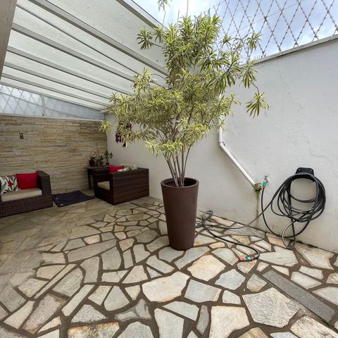 Casa de condomínio à venda com 80m², 2 quartos e 2 vagas Casa de condomínio à venda com 80m², 2 quartos e 2 vagasGarden