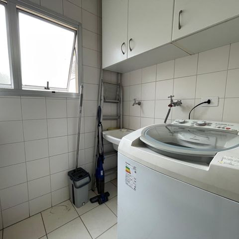 Casa de condomínio à venda com 80m², 2 quartos e 2 vagas Casa de condomínio à venda com 80m², 2 quartos e 2 vagasCozinha e Área de Serviço