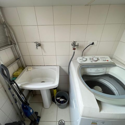 Casa de condomínio à venda com 80m², 2 quartos e 2 vagas Casa de condomínio à venda com 80m², 2 quartos e 2 vagasCozinha e Área de Serviço