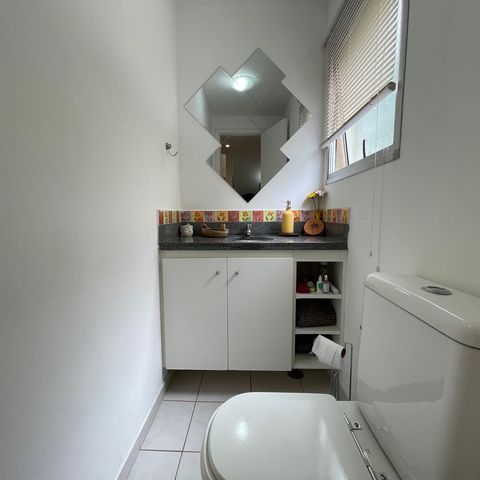 Casa de condomínio à venda com 80m², 2 quartos e 2 vagas Casa de condomínio à venda com 80m², 2 quartos e 2 vagasBanheiro 2