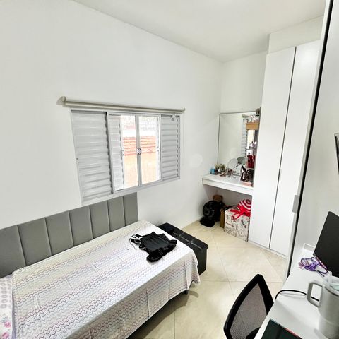 Casa à venda com 124m², 5 quartos e 2 vagasQuarto 2