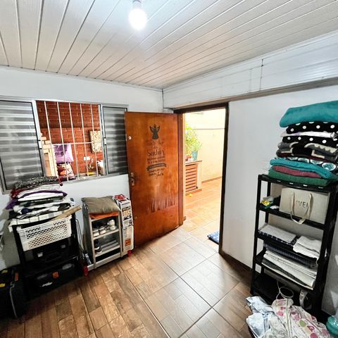Casa à venda com 124m², 5 quartos e 2 vagasÁrea de Serviço