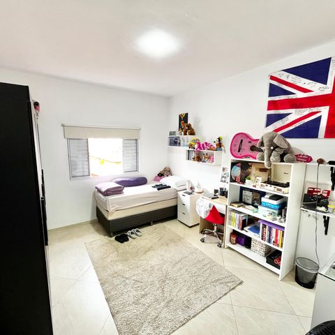 Casa à venda com 124m², 5 quartos e 2 vagasQuarto 1