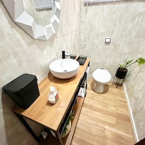 Casa à venda com 124m², 5 quartos e 2 vagasLavabo