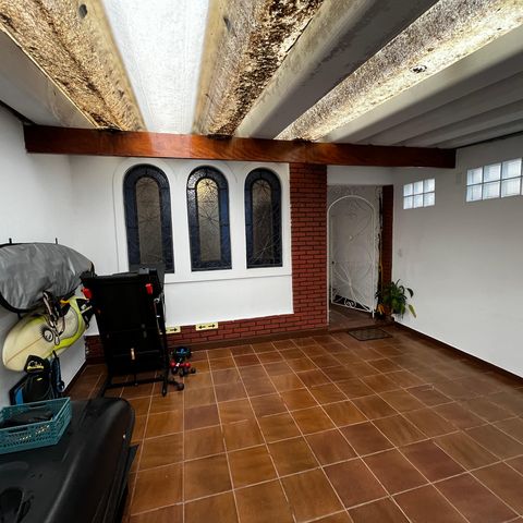 Casa à venda com 124m², 5 quartos e 2 vagasGaragem