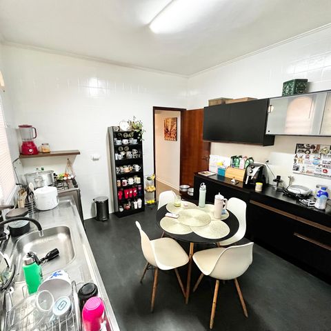 Casa à venda com 124m², 5 quartos e 2 vagasCozinha