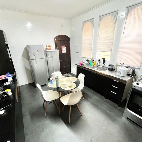 Casa à venda com 124m², 5 quartos e 2 vagasCozinha