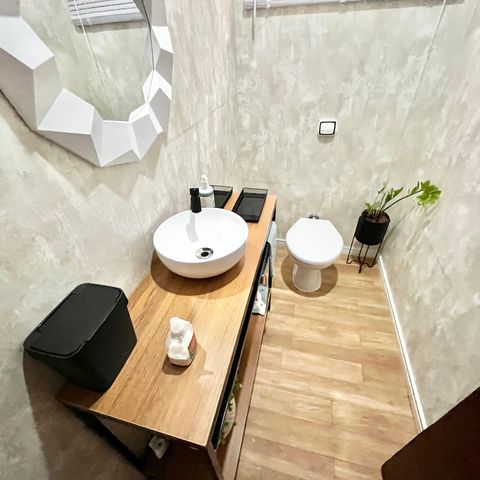 Casa à venda com 124m², 5 quartos e 2 vagasLavabo