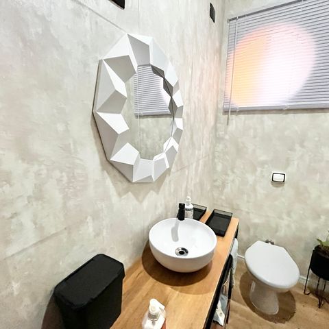 Casa à venda com 124m², 5 quartos e 2 vagasLavabo