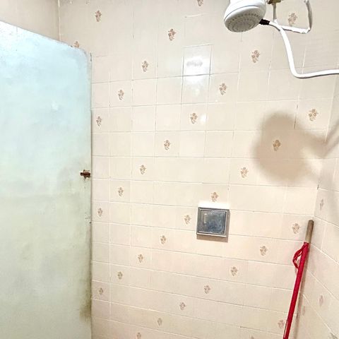 Casa à venda com 134m², 3 quartos e 1 vagaBanheiro 