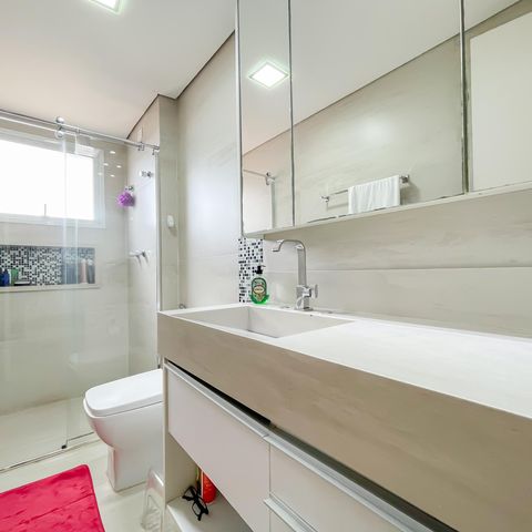 Apartamento à venda com 99m², 3 quartos e 2 vagasBanheiro da Suíte