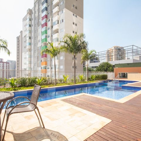 Apartamento à venda com 99m², 3 quartos e 2 vagasÁrea comum - Piscina