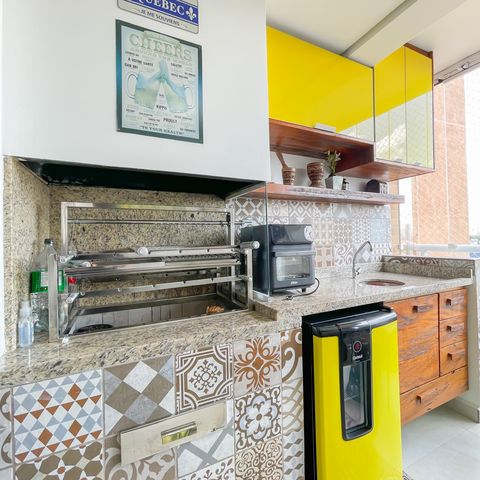 Apartamento à venda com 99m², 3 quartos e 2 vagasSacada - Churrasqueira