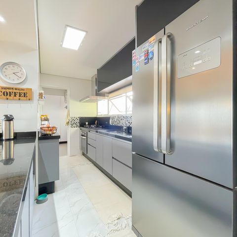 Apartamento à venda com 99m², 3 quartos e 2 vagasCozinha