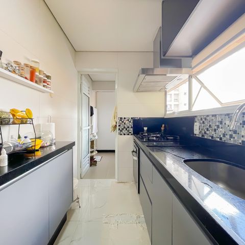 Apartamento à venda com 99m², 3 quartos e 2 vagasCozinha