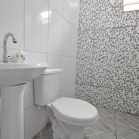 Casa à venda com 120m², 2 quartos e 3 vagasBanheiro - Edícula