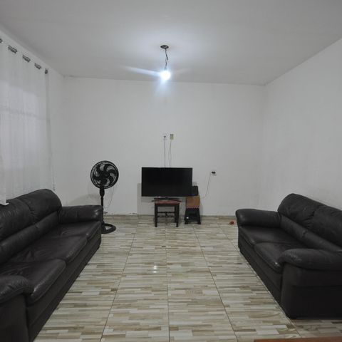 Casa à venda com 120m², 2 quartos e 3 vagasSala