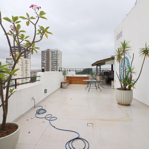 Apartamento para alugar com 300m², 3 quartos e 2 vagasTerraço